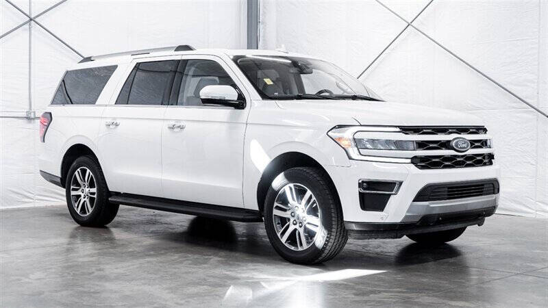 2024 Ford Expedition Limited's photo