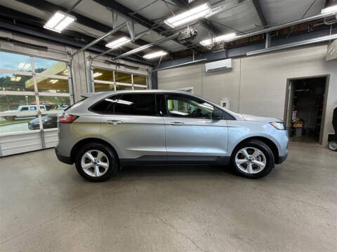 2020 Ford Edge SE