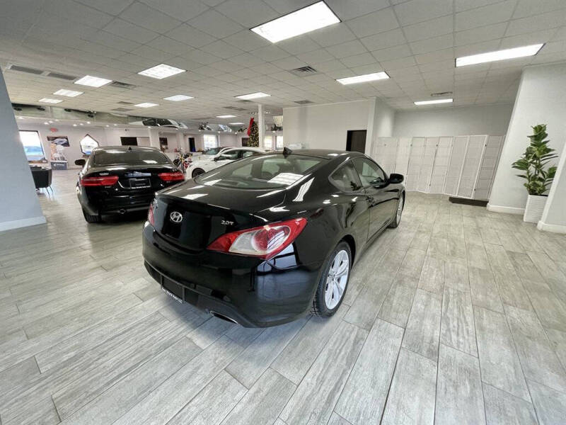 2011 Hyundai Genesis Coupe