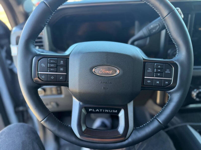 2026 Ford F-450 Super Duty Platinum