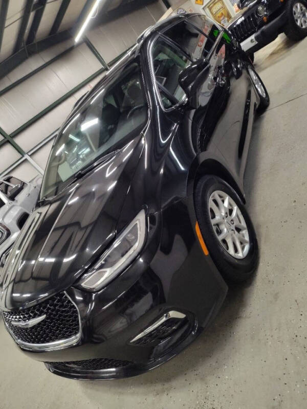 2022 Chrysler Pacifica Touring L