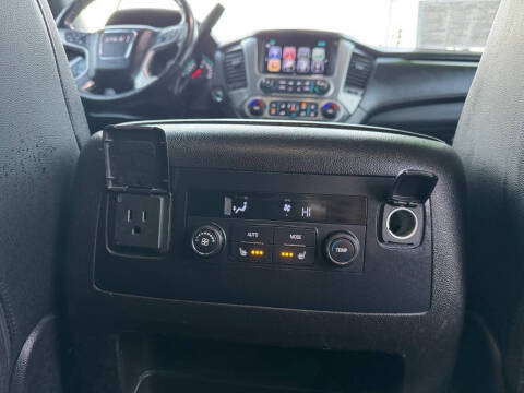 2017 GMC Yukon XL SLT