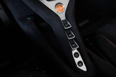 2025 McLaren 750S Spider