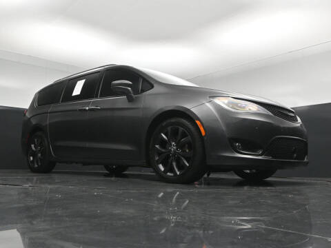 2019 Chrysler Pacifica Touring L Plus