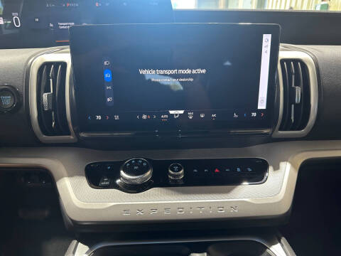 2026 Ford Expedition MAX Active