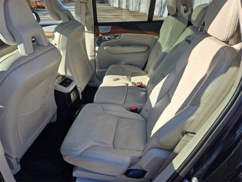 2017 Volvo XC90 T8 eAWD Inscription