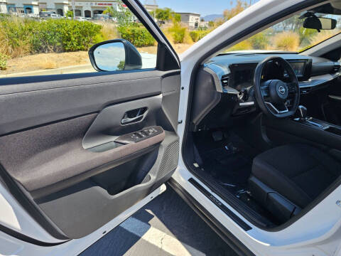 2025 Nissan Kicks S