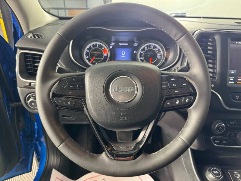2023 Jeep Cherokee Altitude Lux
