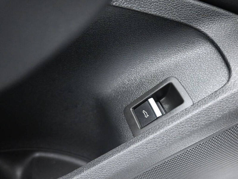 2022 Audi A4 quattro Premium 40 TFSI