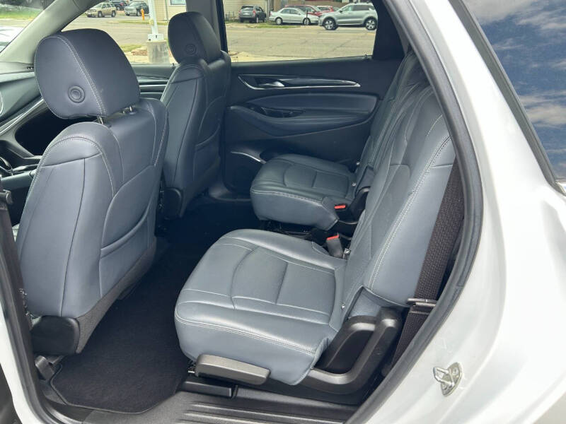 2021 Buick Enclave Essence