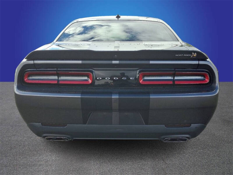 2022 Dodge Challenger