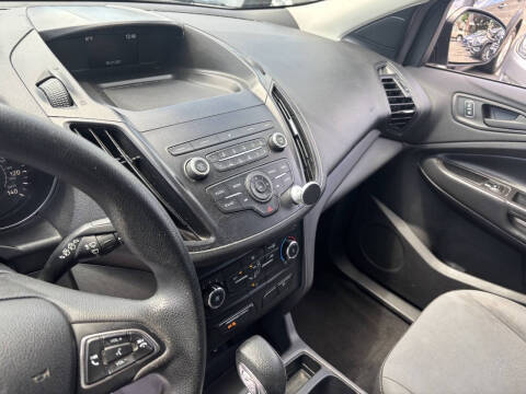 2019 Ford Escape S