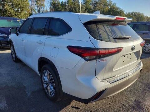 2024 Toyota Highlander Platinum