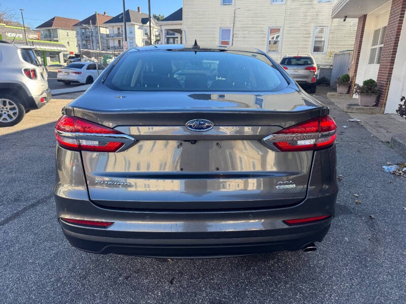 2019 Ford Fusion SEL