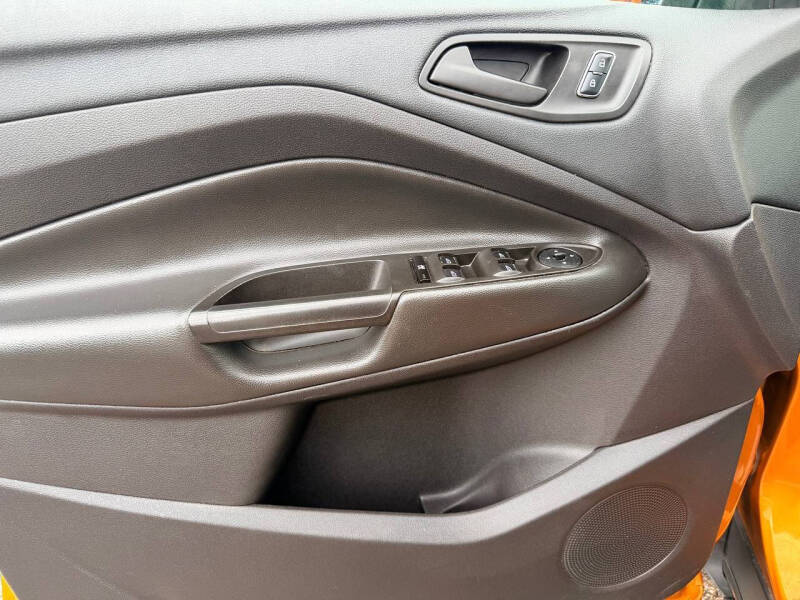 2016 Ford Escape S