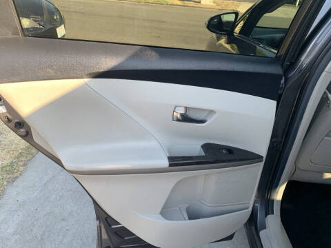 2014 Toyota Venza LE