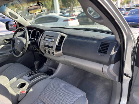 2005 Toyota Tacoma PreRunner V6