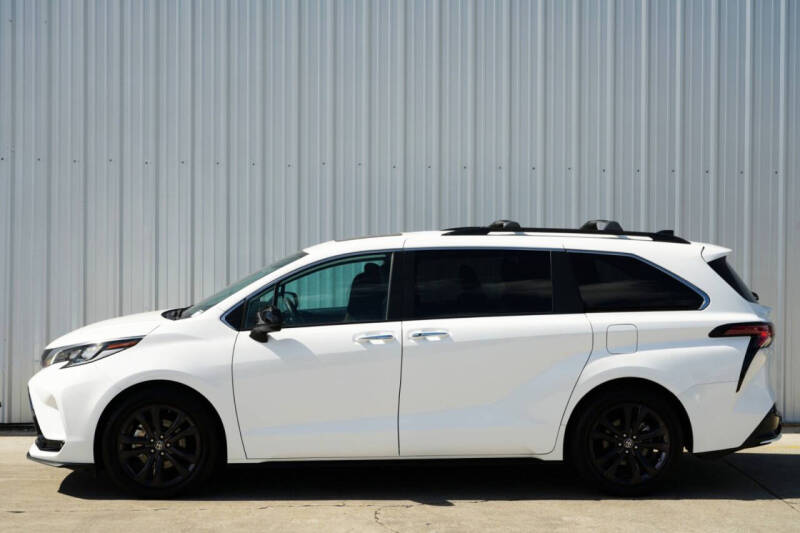 2024 Toyota Sienna XSE 7-Passenger