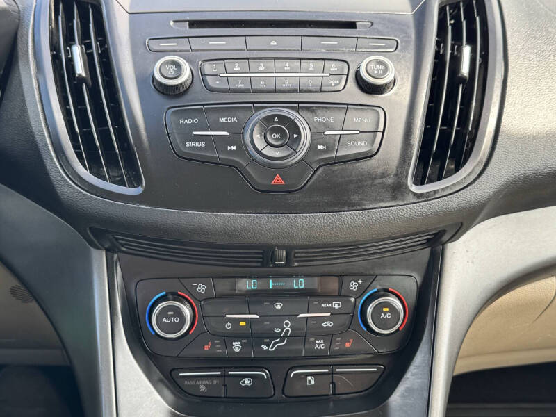 2017 Ford C-MAX Energi SE