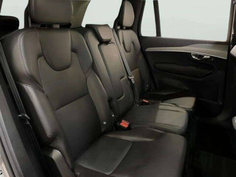 2025 Volvo XC90 B5 Core Bright Theme