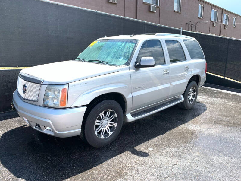 2004 Cadillac Escalade for sale at McManus Motors in Wheat Ridge CO