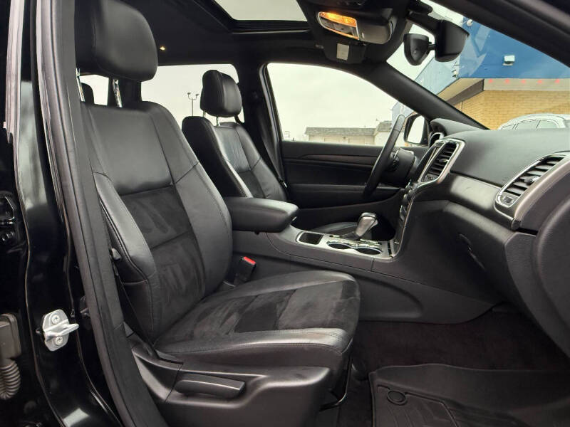 2017 Jeep Grand Cherokee Laredo