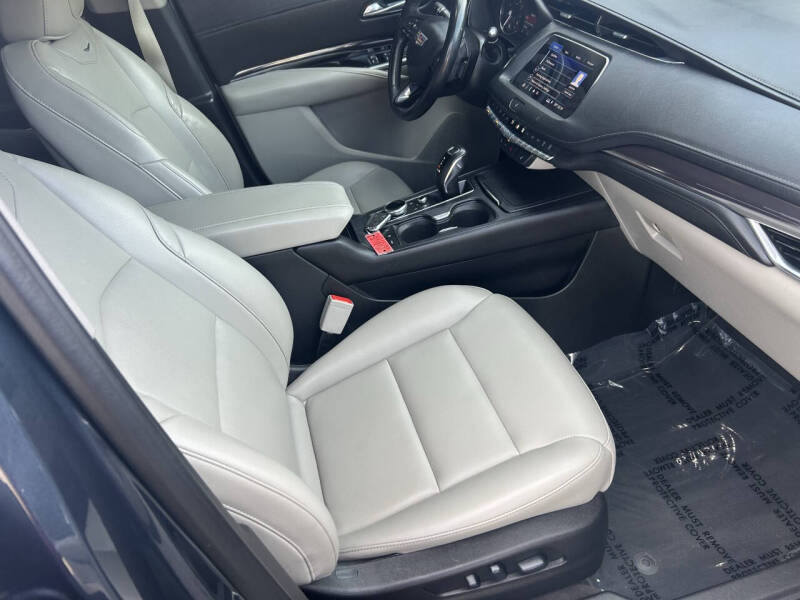 2019 Cadillac XT4 Luxury