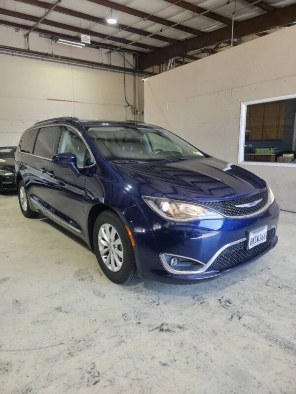 2017 Chrysler Pacifica