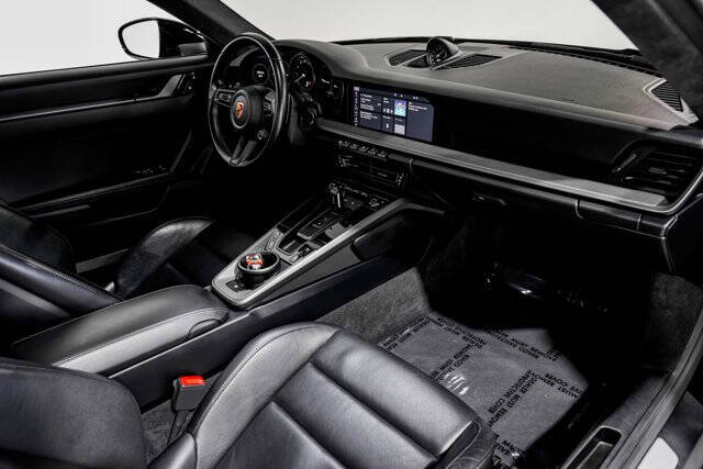 2020 Porsche 911 Carrera S