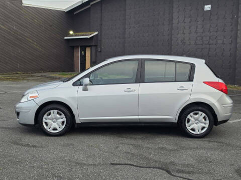 2011 Nissan Versa 1.8 S
