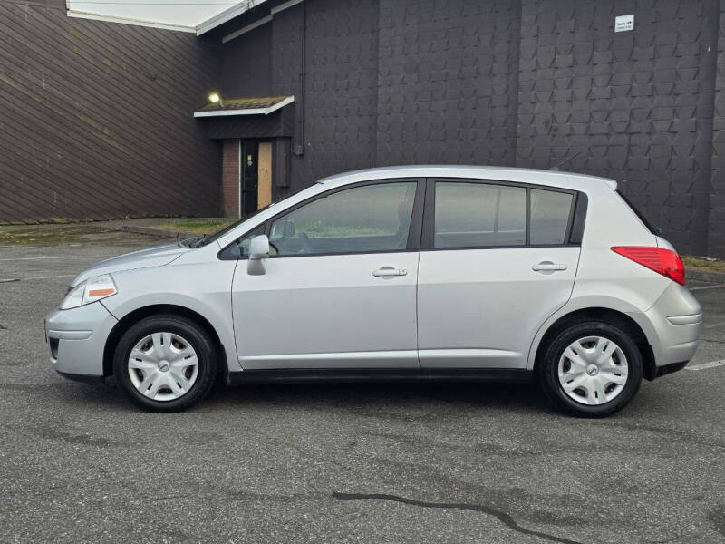 2011 Nissan Versa 1.8 S
