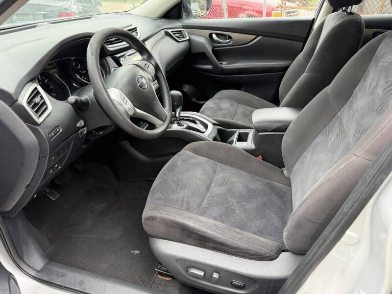 2015 Nissan Rogue SV