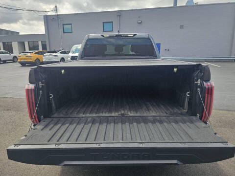 2022 Toyota Tundra Limited HV