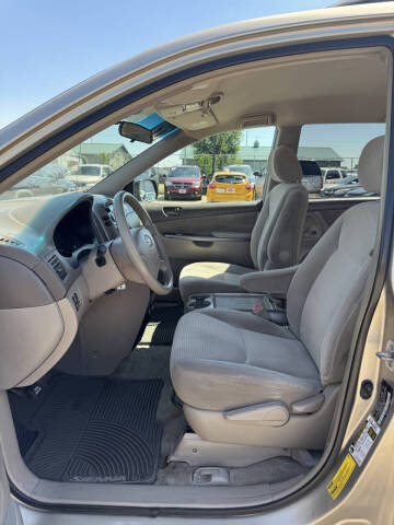 2007 Toyota Sienna LE 7-Passenger