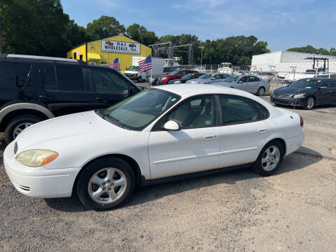 2004 Ford Taurus for sale at H & J Wholesale Inc. in Charleston SC