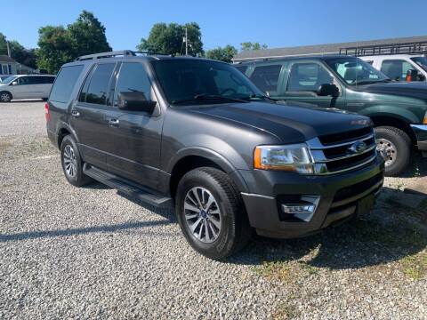 2017 Ford Expedition for sale at HILLS AUTO LLC in Henryville IN