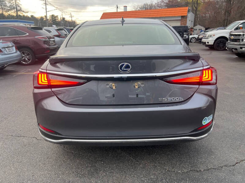 2019 Lexus ES 300h
