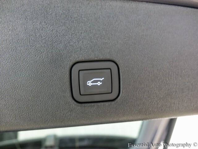 2026 Cadillac OPTIQ Premium Luxury