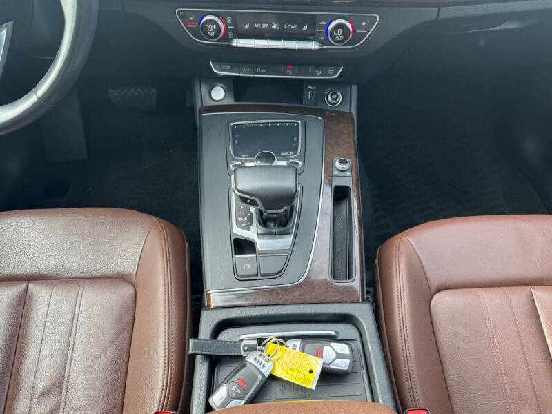 2019 Audi Q5 quattro Premium Plus 45 TFSI