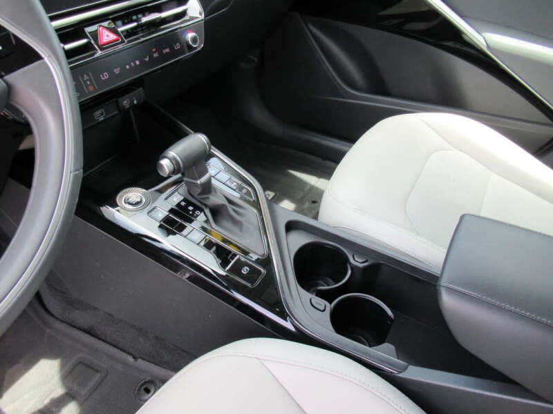 2025 Kia Niro EX Touring