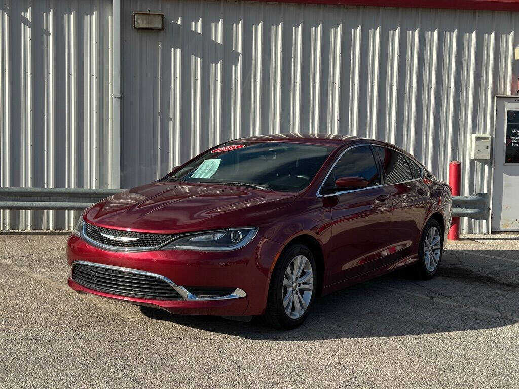 2015 Chrysler 200 for sale at World of Wheels in Des Moines, IA