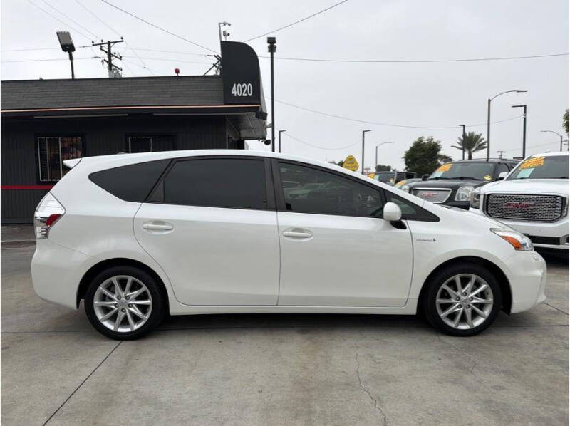 2013 Toyota Prius v
