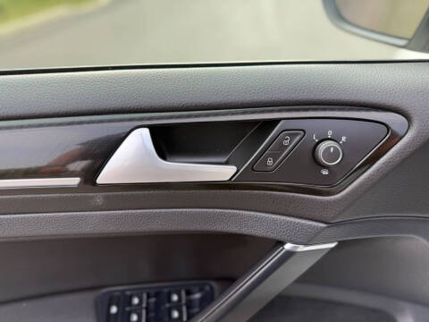 2015 Volkswagen Golf R 4Motion