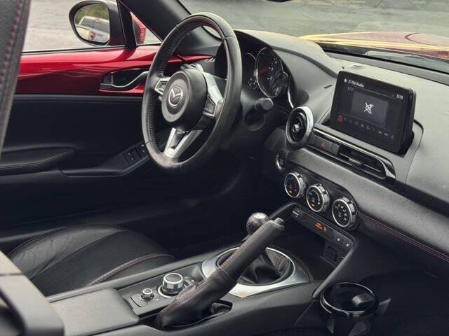 2019 Mazda MX-5 Miata RF Grand Touring