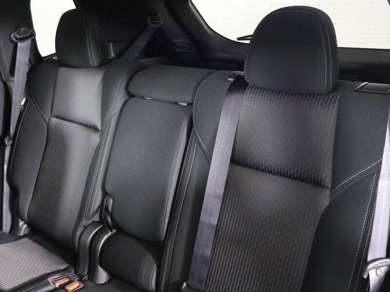 2026 Mitsubishi Outlander ES