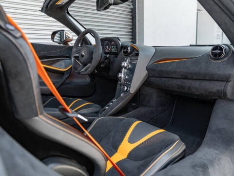 2022 McLaren 720S Spider Performance