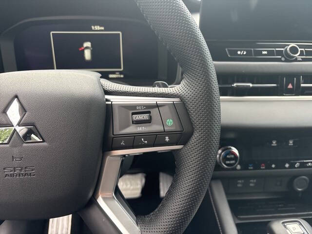 2025 Mitsubishi Outlander SEL