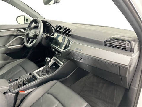 2024 Audi Q3 quattro S line Premium 45 TFSI