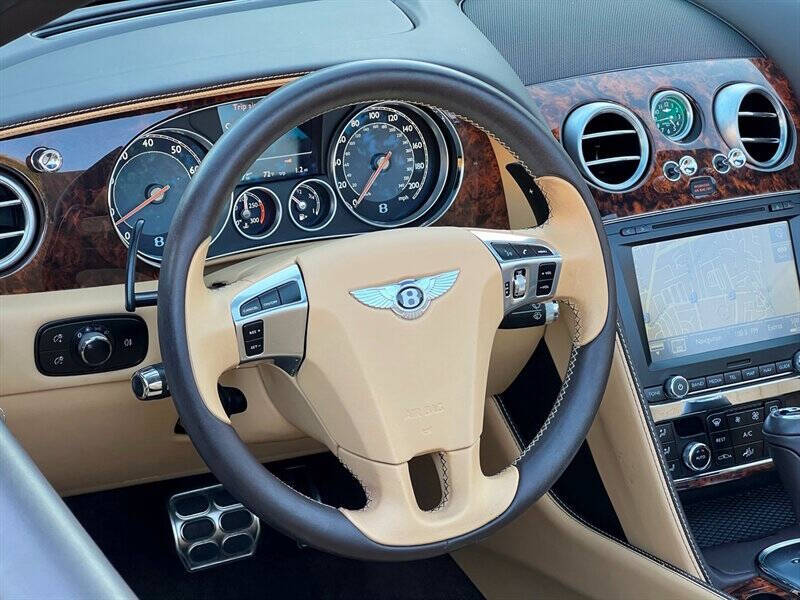 2015 Bentley Continental GT Base photo 22