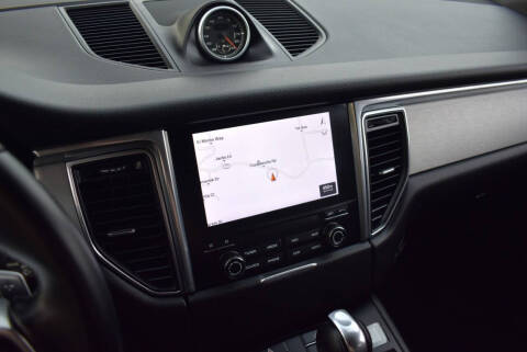 2017 Porsche Macan